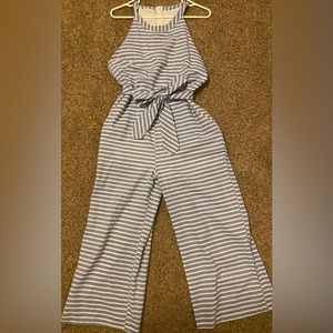 Pretty Garden Tie front mid-calf Romper